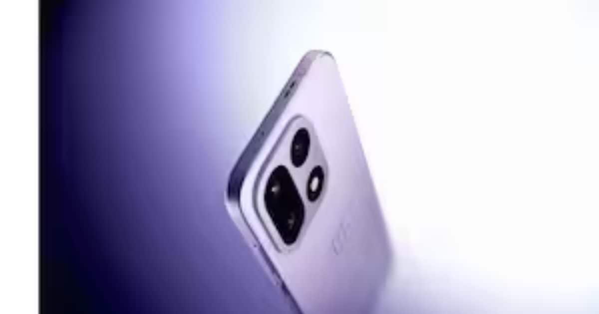 Tach – OnePlus 15 best flagship phone smart pricing powerful performance future ready phone for long term value- पावर, सटीक और किफ़ायती कीमत का फायदा: OnePlus 15 देता है बेजोड़ वैल्यू