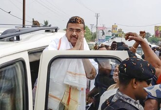 नंदीग्राम से चुने गए थे सुवेंदु अध‍िकारी (फोटो PTI)