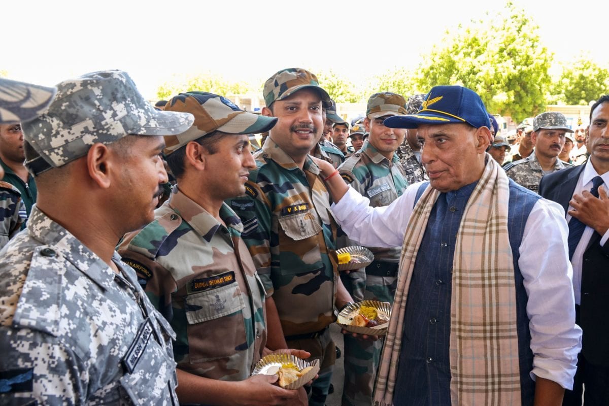 भारत ने पाक को इतनी जल्दी क्यों छोड़ा किसके कहने पर सीजफायर राजनाथ ने बताया