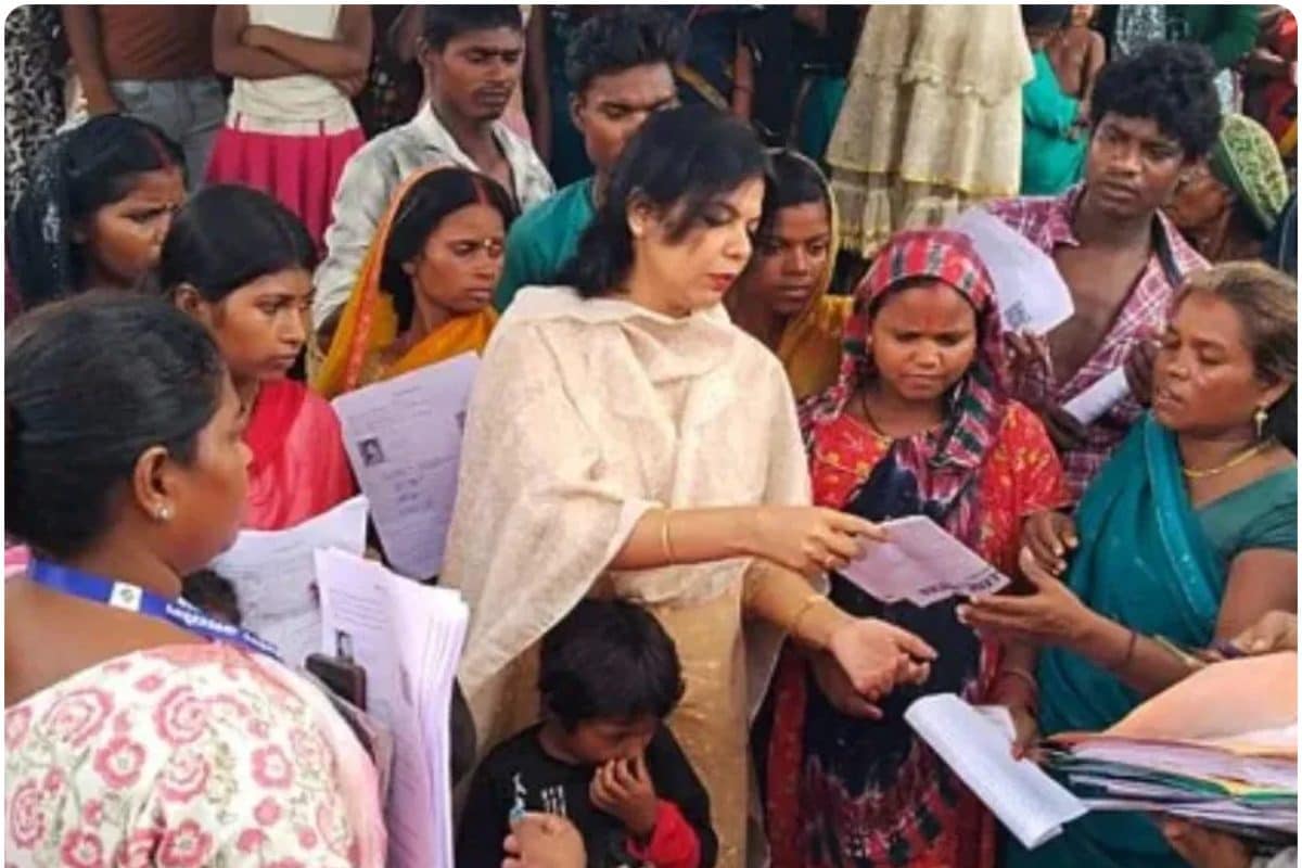 आधार और वोटर लिस्ट को लेकर EC का नया अपडेट सुप्रीम कोर्ट में दिया हलफनामा