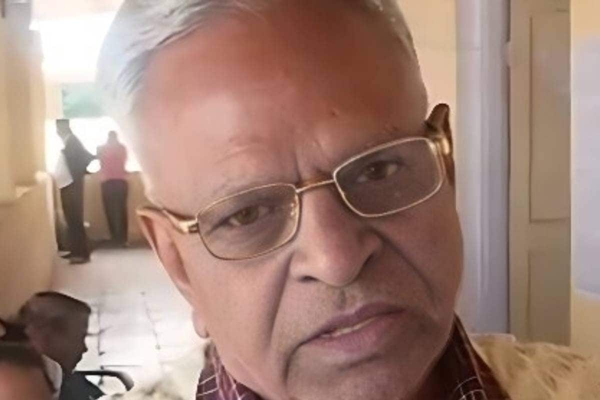 एसआईआर में सामने आई बड़ी गफलत जिंदा डॉक्टर को घोषित कर दिया मृत मच गया बवाल