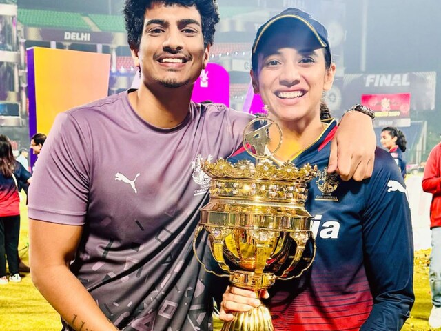 নারী ক্রিকেটারদের হাতে মারধরের শিকার পলাশ, ধরা পড়লেন আরেক নারীর সঙ্গে