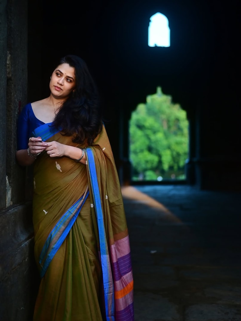 Girija Oak, National Crush, Girija Oak on darker aspects of her national crush tag, Girija Oak viral interview, Marathi cinema, Girija Oak shows, Girija Oak Film, गिरिजा ओक, गिरिजा ओक नेशनल क्रश, गिरिजा ओक को मिलते हैं भद्दे मैसेज