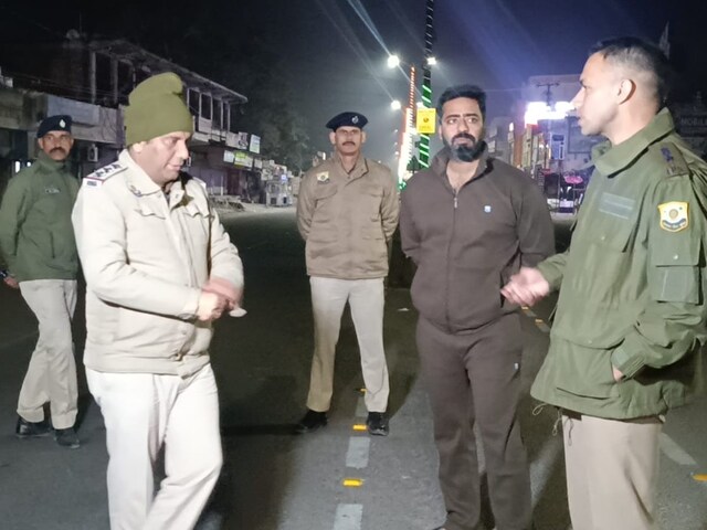 देर आए-दुरुरत आए!ऊना जिले में बिगड़ी कानून व्य़वस्था तो सड़कों पर उतरे DC-SP