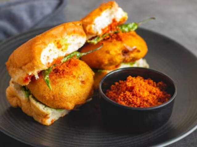 Distributed 30 free vada pav daily, set up a business with Rs 90K profit in 6 years