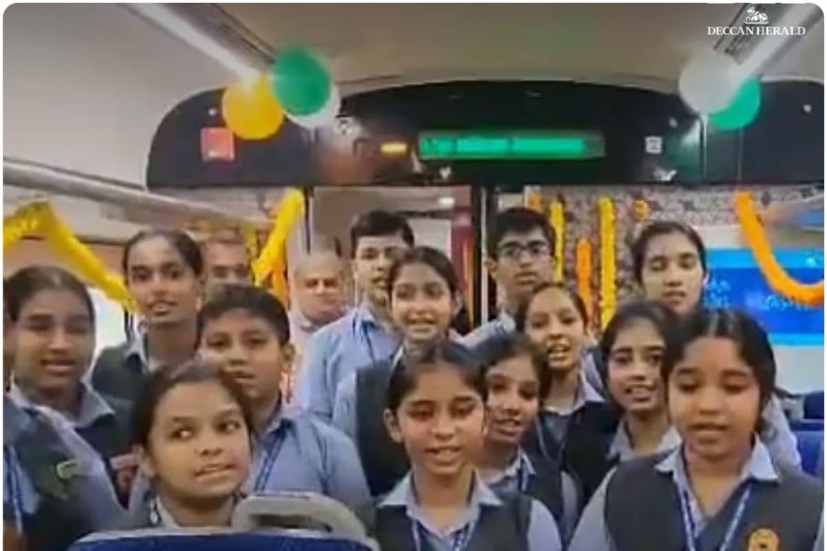 वंदे भारत ट्रेन में RSS गीत गाने को लेकर विवाद केरल सरकार ने दिए जांच के आदेश