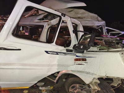 जोधपुर फलोदी सड़क हादसा बस ट्रेलर टक्कर में 18 श्रद्धालुओं की मौत.