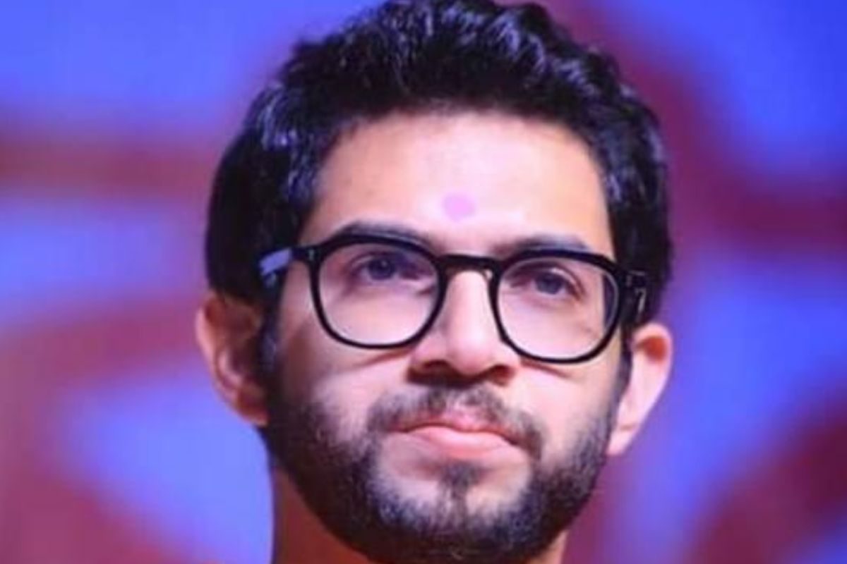 ‘मातोश्री’ पर मंडराया ड्रोन, आद‍ित्‍य ठाकरे बोले- जासूसी करा रही सरकार