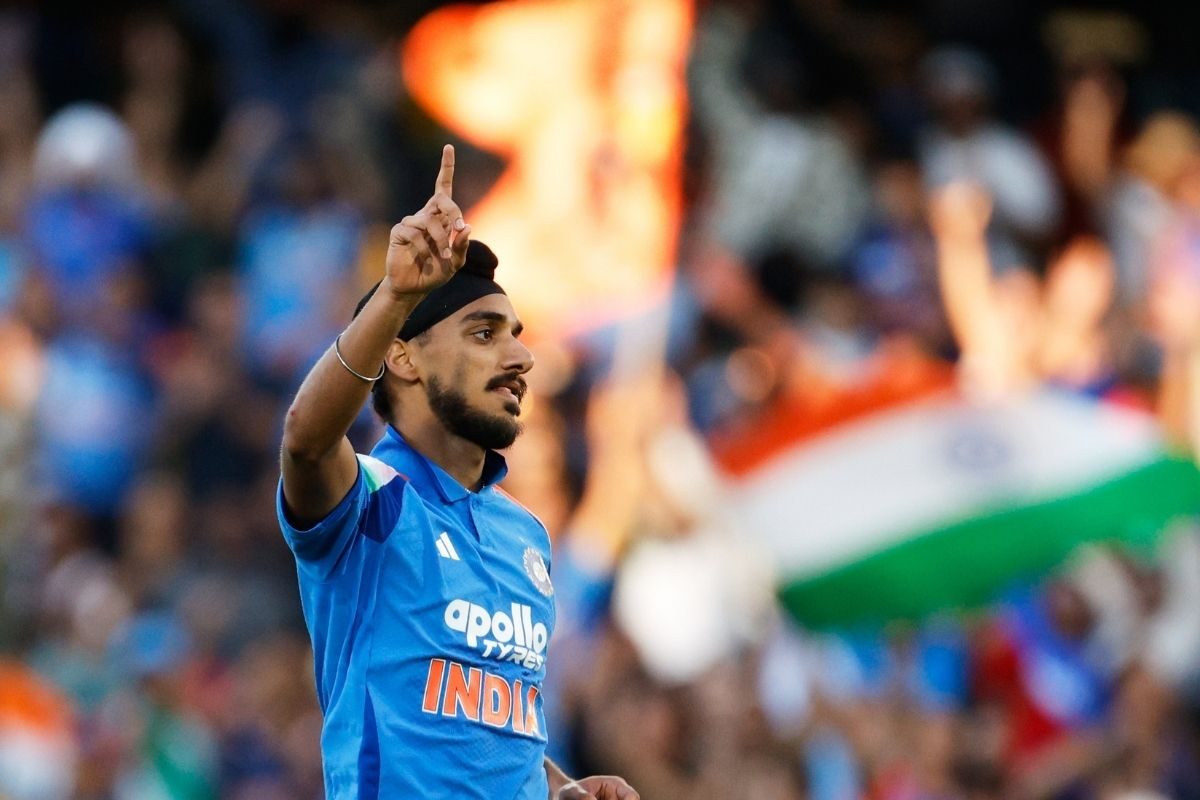 Ind vs NZ Live: भारत ने दिया 239 का टारगेट, वरुण चक्रवर्ती ने न्यूजीलैंड को दिया तीसरा झटका, रॉबिन्सन आउट