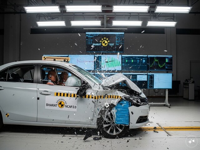 5 स्‍टार रेटिंग हासिल करने को कारों को देनी होगी ‘कड़ी परीक्षा’