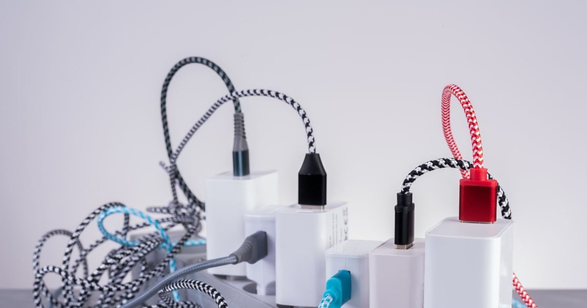 Tach – how to know if you are using fake charger with government bis care app know how to verify- कहीं आप भी तो नहीं यूज कर रहे हैं नकली चार्जर, सेकेंड भर में कर लें चेक, खतरे से अनजान होते हैं लोग