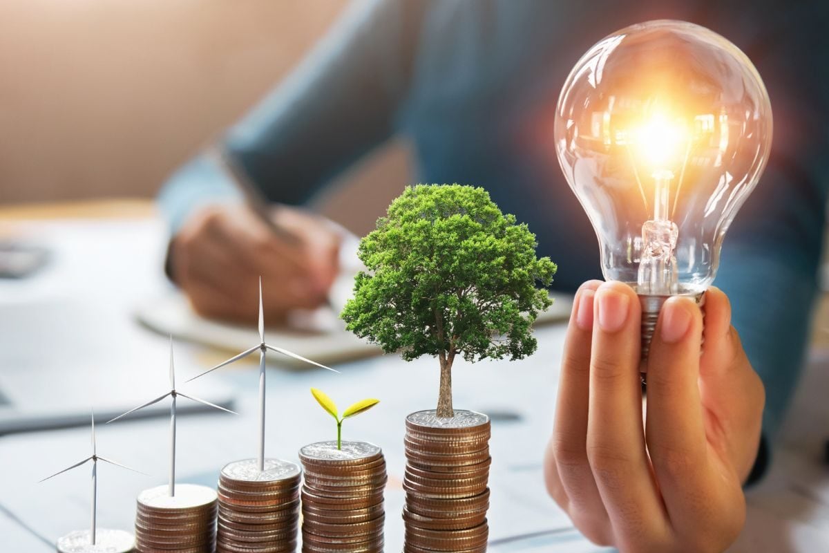 जिसको देखो सोना और शेयर में कर रहा निवेश सोते-सोते अमीर बनना है तो लगाएं पैसे