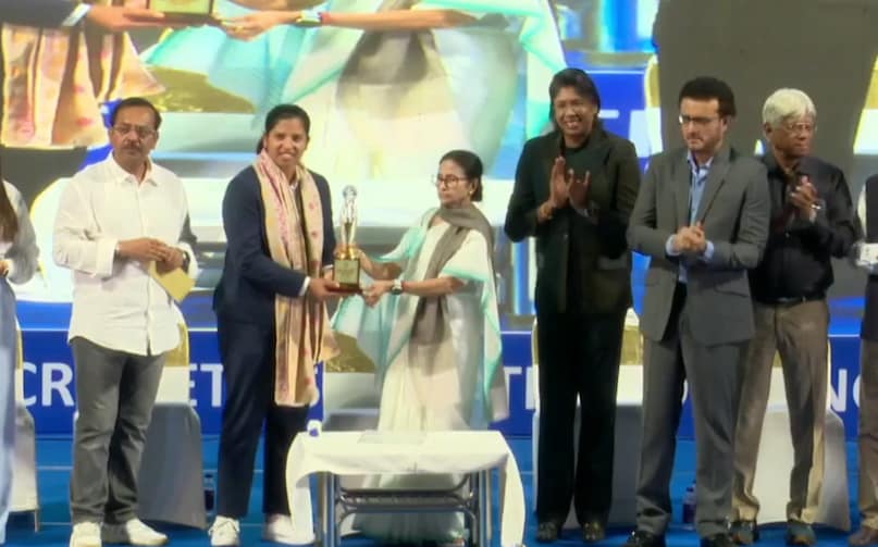 Richa Ghosh, Richa Ghosh DSP, Richa Ghosh Deputy Supritendent of Police, DSP Rich Ghosh, Richa Ghosh world champion, Sourav ganguly, ऋचा घोष, डीएसपी ऋचा घोष 