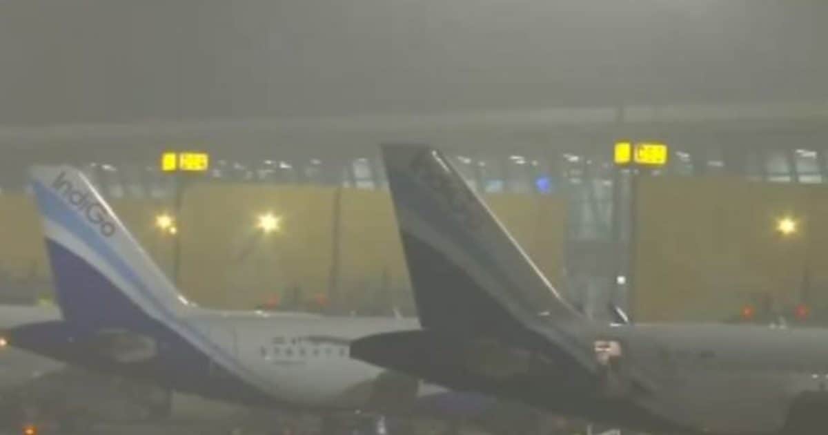 एयरपोर्ट पर कोहरे का ऐसा कहर, फ्लाइट्स की थमी रफ्तार, जारी हुई एडवाइजरी