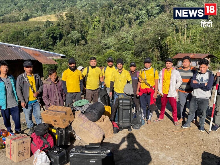 ड्रोन एनाटॉमी की 14 युवाओं की टीम द‍िन रात मेहनत कर सेना के ल‍िए भी ड्रोन तैयार कर रही है. 