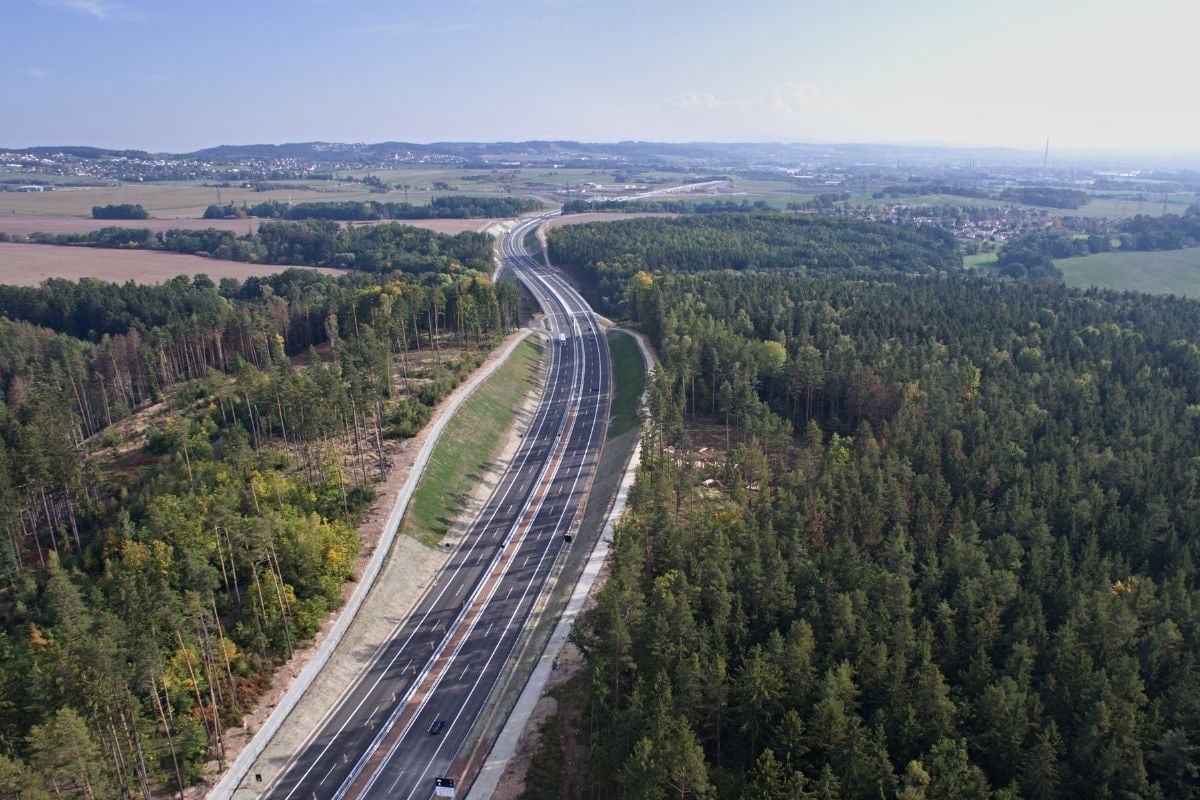 मेरठ-संभल से जेवर एयरपोर्ट पहुंचना आसान बनेगा 74 किलोमीटर का एक्‍सप्रेसवे