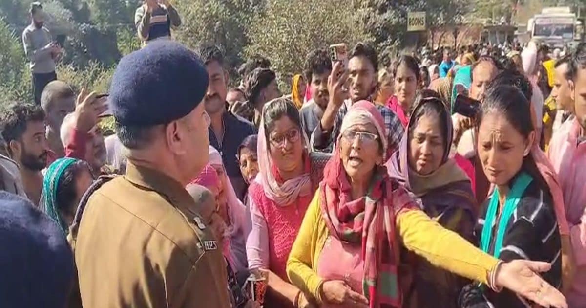 हमीरपुर हत्याकांडः सोशल मीडिया पर आरोपी की तस्वीर शेयर करने वाले थाने में तलब