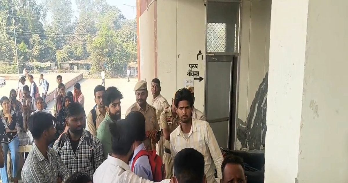 बस ने कई 6 छात्राओं को कुचला, एक बेटी की मौत, लोगों ने चालक की कर डाली धुनाई