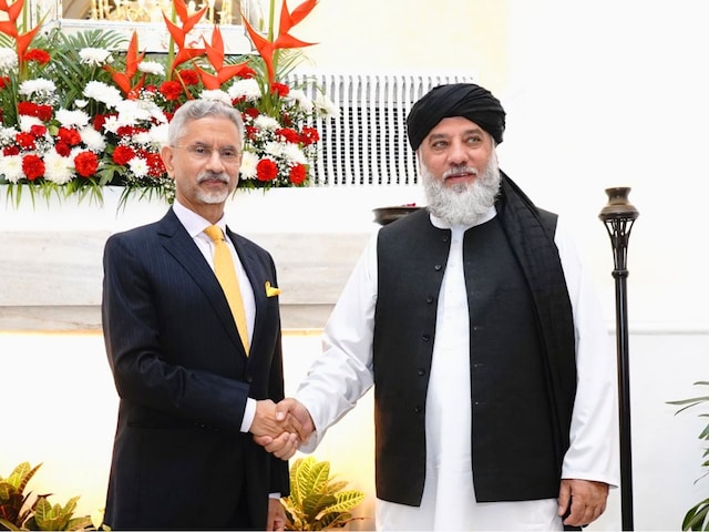 PAK पर ट्रेड बैन लगाकर भारत पहुंचे ता‍ल‍िबान मंत्री, यह फोटो मुनीर को चुभेगी