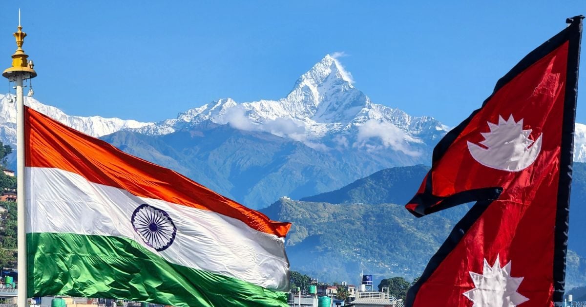 भारत पर इतना ज्‍यादा निर्भर है नेपाल, फिर क्‍यों चीन से बढ़ा रहा नजदीकी
