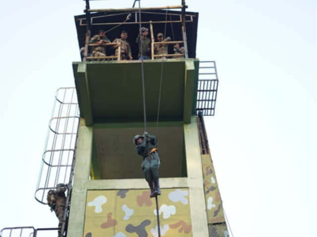 भारत-श्रीलंका की सेना ये क्‍या रही है, जानकार आपके भी उड़ जाएंगे होश