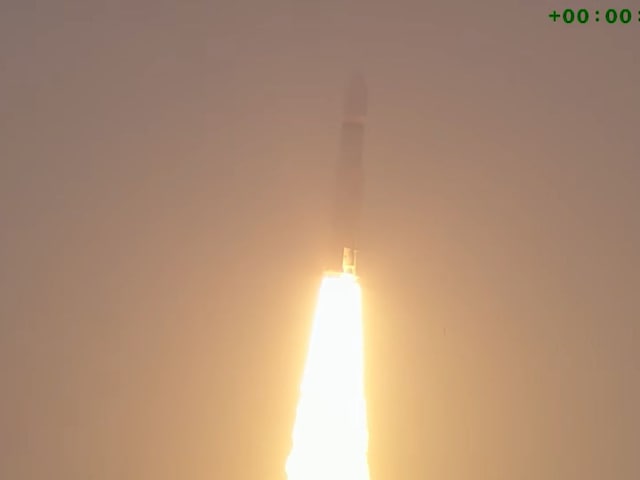 ISRO ने फिर किया कमाल, सबसे भारी रॉकेट ने भरी उड़ान, CMS-03 सैटेलाइट लॉन्च ISRO ने फिर किया कमाल, सबसे भारी रॉकेट ने भरी उड़ान, CMS-03 सैटेलाइट लॉन्च