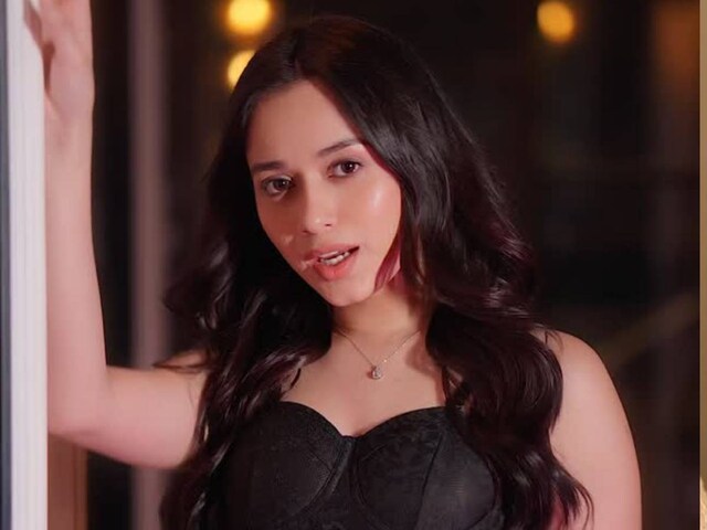 'Changing your face is mental...', Jannat criticized beauty filter apps