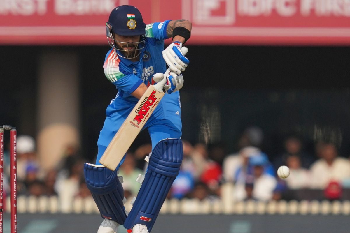 यशस्वी के विकेट के बाद भारत की फिफ्टी, रोहित-कोहली कर रहे चौकों की बौछार