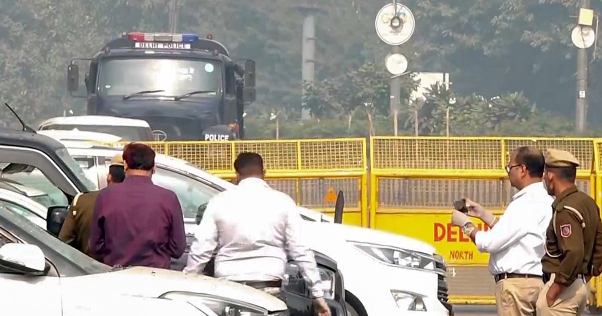 लाल किला ब्लास्ट पर नजीब जंग का बयान, मुस्लिम नेताओं ने लोगों से की ये अपील