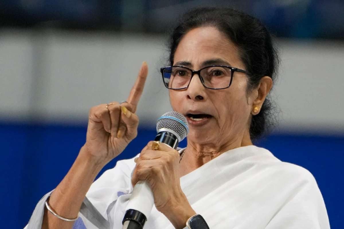 SIR पर भड़की ममता: चुनाव आयोग को दे डाली अंतरआत्‍मा की आवाज सुनने की नसीहत