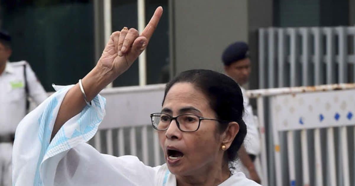‘खतरनाक स्टेज’: SIR रोकने पर ममता का CEC को पत्र, BJP बोली- TMC घबराई