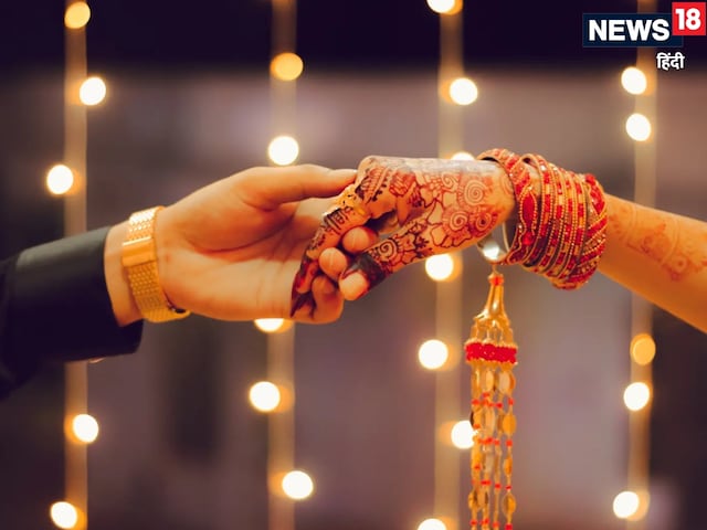 माला पहनाकर दूल्‍हा ने दुल्‍हन से कहीं ये बातें, झट से पूरी हुई शादी की रस्‍म