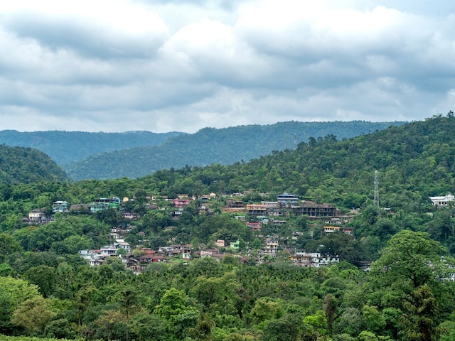 1KM के दायरे में कोई नहीं घुस पाएगा, बांग्‍लादेश से सटे मेघालय बॉर्डर पर हलचल
