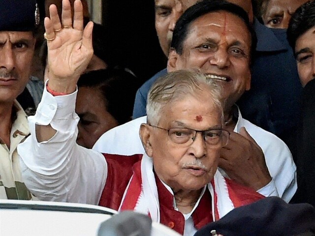 चुनावों में पैसा बांटने से कल्याण नहीं होता, मुरली मनोहर जोशी का बड़ा बयान