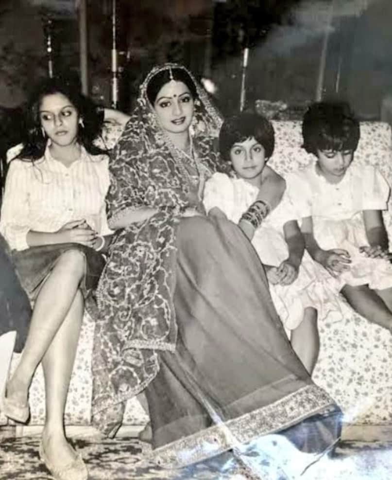 nagma, jyothika, chiranjeevi, tollywood 3 actress who are sisters, sisters who are heroines, nagma jyothika Roshini, chiranjeevi movie vishwambhara