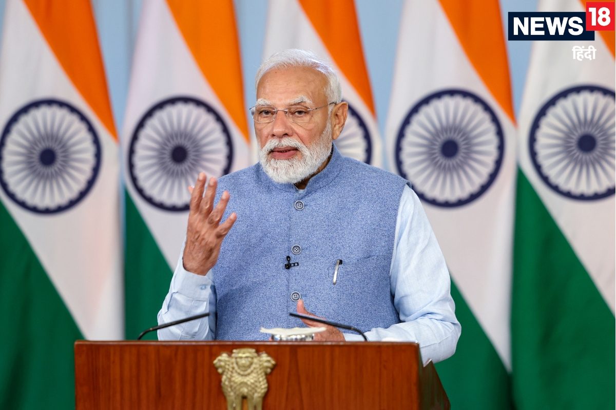 पीएम मोदी का आज कर्नाटक दौरा उधर छत्‍तीसगढ़ पहुंचे अमित शाह