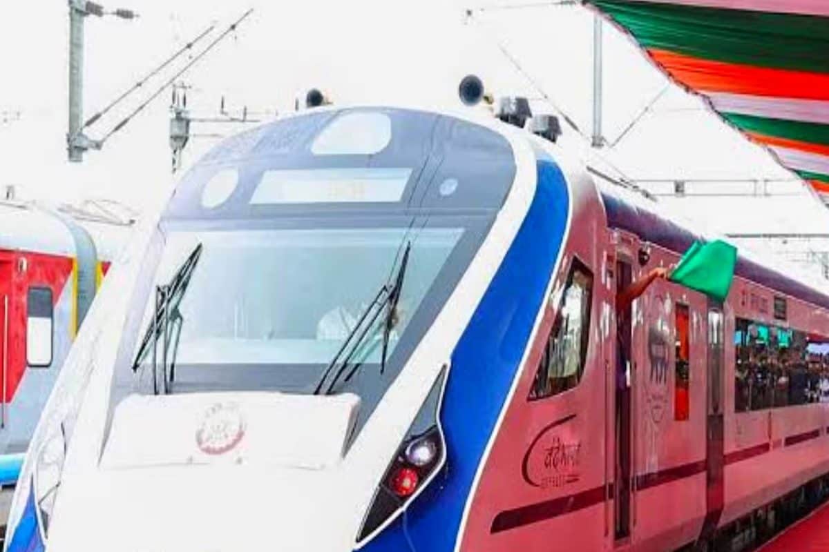 खास है ये वंदेभारत प्रयागराजचित्रकूट समेत 4 धार्मिक स्‍थल और भीपैसा वसूल