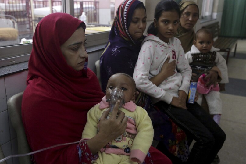 खराब एयर क्वालिटी की प्रदूषण की वजह से कार्डियोलॉजी, न्यूरो, मेंटल हेल्थ इश्यूज, प्रेग्नेंसी में दिक्कतें, बच्चों के जन्म में परेशानी, फेफड़ों के विकास में रुकावट आ रही है. बच्चों, बुजुर्गों और गर्भवती महिलाओं को सबसे ज्यादा परेशानी झेलनी पड़ रही है.  