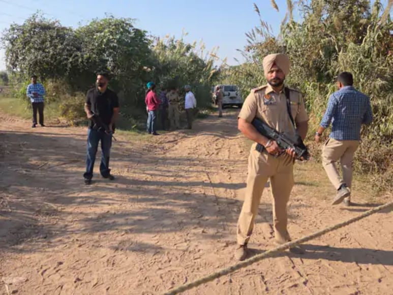 lawrence bishnoi, goldi brar, bishnoi brar gangwar in chandigarh, who is Inderjeet Singh perri , why bishnoi gang Murder perri, Goldy Brar Audio, Chandigarh Retaliation, Chandigarh police, haryana police, punjab police, chandigarh badlapur, गोल्डी बरार, लॉरेन्स बिश्नोई, पंजाब पुलिस, चंडीगढ़ पुलिस, चंडीगढ़ बनेगा बदलापुर lawrence bishnoi, goldi brar, bishnoi brar gangwar in chandigarh, who is Inderjeet Singh perri , why bishnoi gang Murder perri, Goldy Brar Audio, Chandigarh Retaliation, Chandigarh police, haryana police, punjab police, chandigarh badlapur, गोल्डी बरार, लॉरेन्स बिश्नोई, पंजाब पुलिस, चंडीगढ़ पुलिस, चंडीगढ़ बनेगा बदलापुर