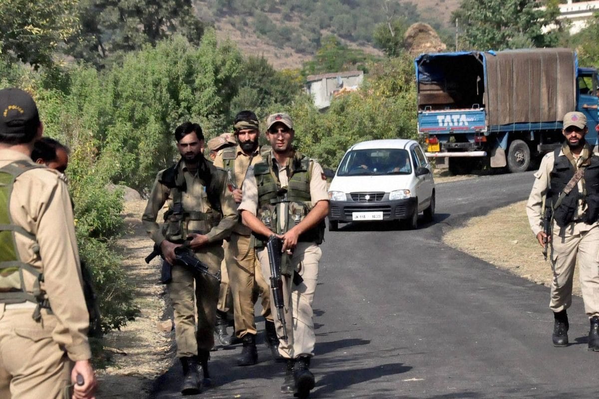 नौगाम के बाद राजौरी में बड़ा प्लान 3 किलो IED बरामद साजिश नाकाम