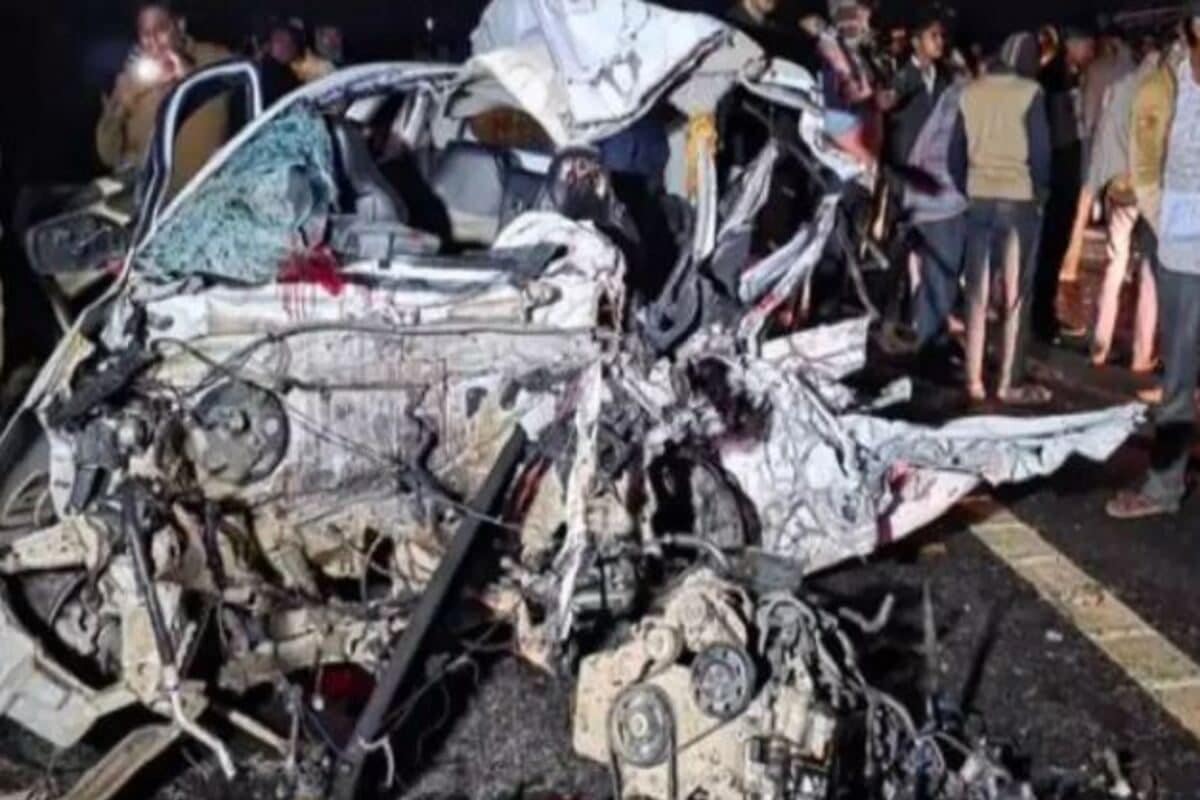 संभल-गंगा एक्सप्रेसवे पर हुआ भीषण हादसा 6 की मौत जबकि 4 गंभीर रुप से घायल