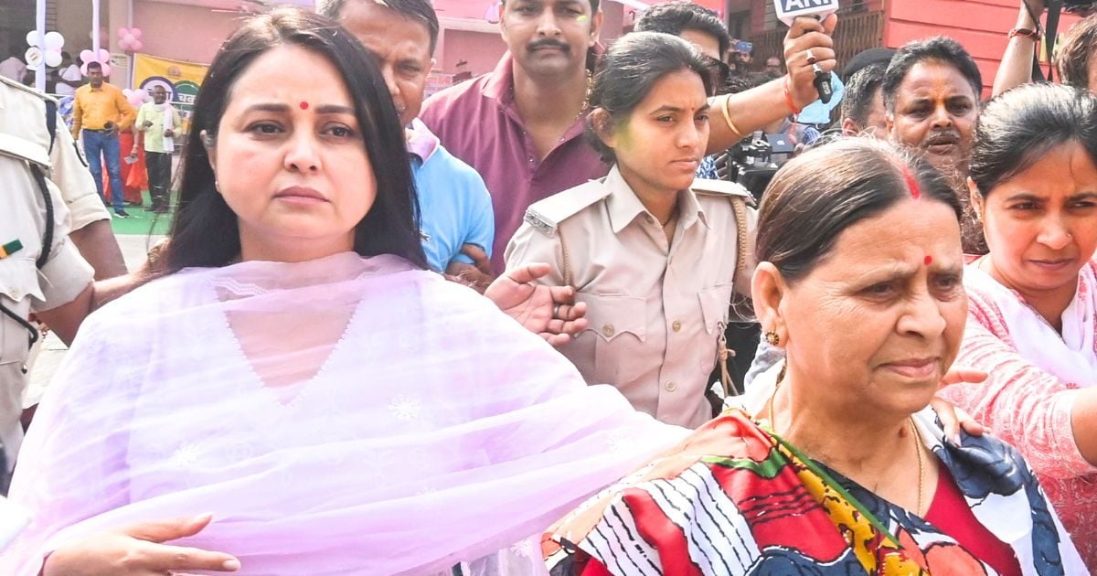 कल मम्‍मी-पापा रो रहे थे... मीसा भारती से मिलने के बाद रोह‍िणी हुईं भावुक