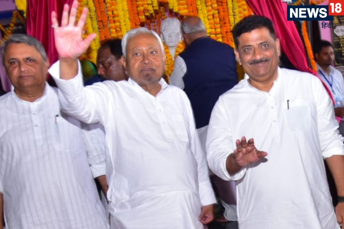 सियासी हलचल के बीच संजय झा का बड़ा दावा! जदयू 100 साल चलेगी, समझे इशारा?