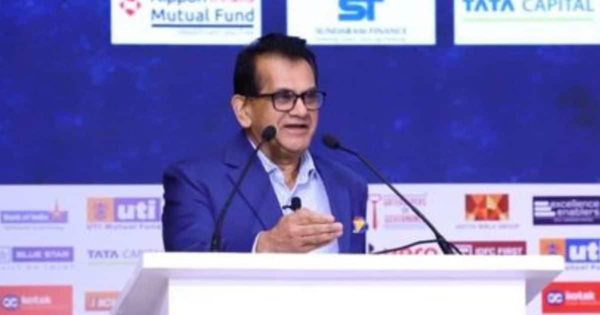 सोशल मीडिया पर बढ़ रहा गुरु घंटालों का ज्ञान, सेबी ने डिलीट 1 लाख फर्जी मैसेज