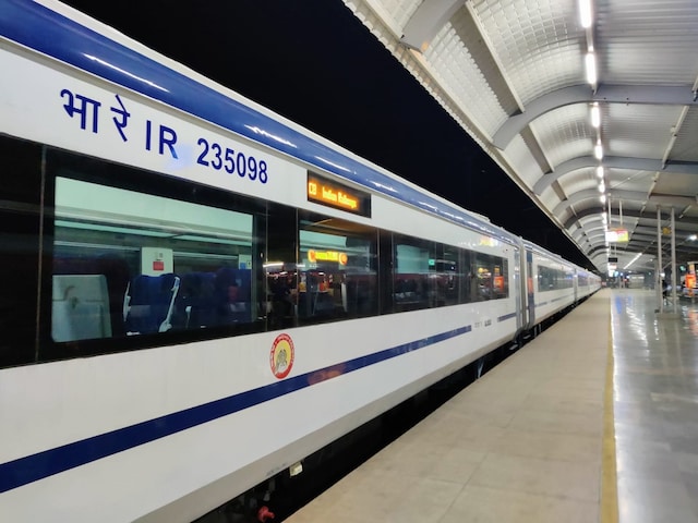 ]यहां 13000 से अधिक ट्रेनें, पर पड़ोसी देश में एक भी नहीं, भारत चलाएगा रेल