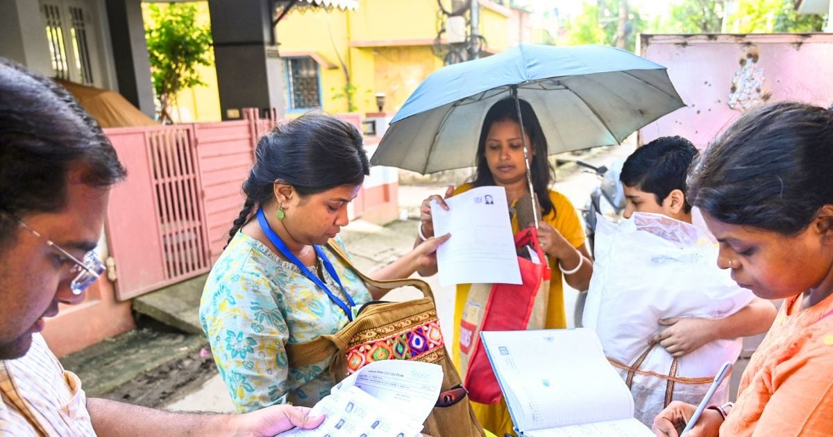 44 जगह एक ही महिला! बंगाल में एक QR स्कैन से ‘वोट चोरी’ का काला खेल बेनकाब