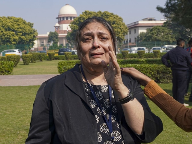 कौन हैं ननिता शर्मा? आवारा कुत्तों पर SC के फैसले पर रो  पड़ीं