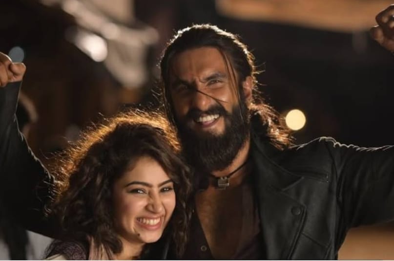 dhurandhar, dhurandhar in pakistan, most pirated film in pakistan, dhurandhar banned in pakistan, dhurandhar box office collectin, धुरंधर, धुरंधर पाकिस्तान, रणवीर सिंह धुरंधर, धुरंधर बॉक्स ऑफिस कलेक्शन