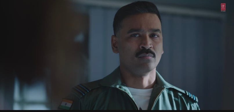 हालांकि क्रिटिक्स के रिव्यू के अनुसार फिल्म उम्मीद पर खरे नहीं उतरी है. आनंद एल राय की ‘तेरे इश्क में’ को मिली जुली प्रतिक्रिया मिली है. हालांकि क्रिटिक्स के रिव्यू के अनुसार फिल्म उम्मीद पर खरे नहीं उतरी है. आनंद एल राय की ‘तेरे इश्क में’ को मिली जुली प्रतिक्रिया मिली है.