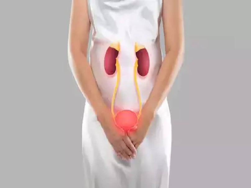 ডায়াবেটিসের লক্ষণ: দিল্লির স্যার গঙ্গারাম হাসপাতালের ইউরোলজি বিভাগের ভাইস চেয়ারম্যান ডা. অমরেন্দ্র পাঠক জানিয়েছেন, বারবার প্রস্রাব হওয়া, অতিরিক্ত পিপাসা লাগা এবং দুর্বলতা অনুভব করা ডায়াবেটিসের স্পষ্ট লক্ষণ হতে পারে। উচ্চ রক্তে সুগারের কারণে কিডনি অতিরিক্ত জল ছেঁকে বের করার চেষ্টা করে, যার ফলে বারবার প্রস্রাব হয়। এটি ডায়াবেটিসের প্রাথমিক এবং সাধারণ লক্ষণ। ডায়াবেটিসের লক্ষণ: দিল্লির স্যার গঙ্গারাম হাসপাতালের ইউরোলজি বিভাগের ভাইস চেয়ারম্যান ডা. অমরেন্দ্র পাঠক জানিয়েছেন, বারবার প্রস্রাব হওয়া, অতিরিক্ত পিপাসা লাগা এবং দুর্বলতা অনুভব করা ডায়াবেটিসের স্পষ্ট লক্ষণ হতে পারে। উচ্চ রক্তে সুগারের কারণে কিডনি অতিরিক্ত জল ছেঁকে বের করার চেষ্টা করে, যার ফলে বারবার প্রস্রাব হয়। এটি ডায়াবেটিসের প্রাথমিক এবং সাধারণ লক্ষণ।